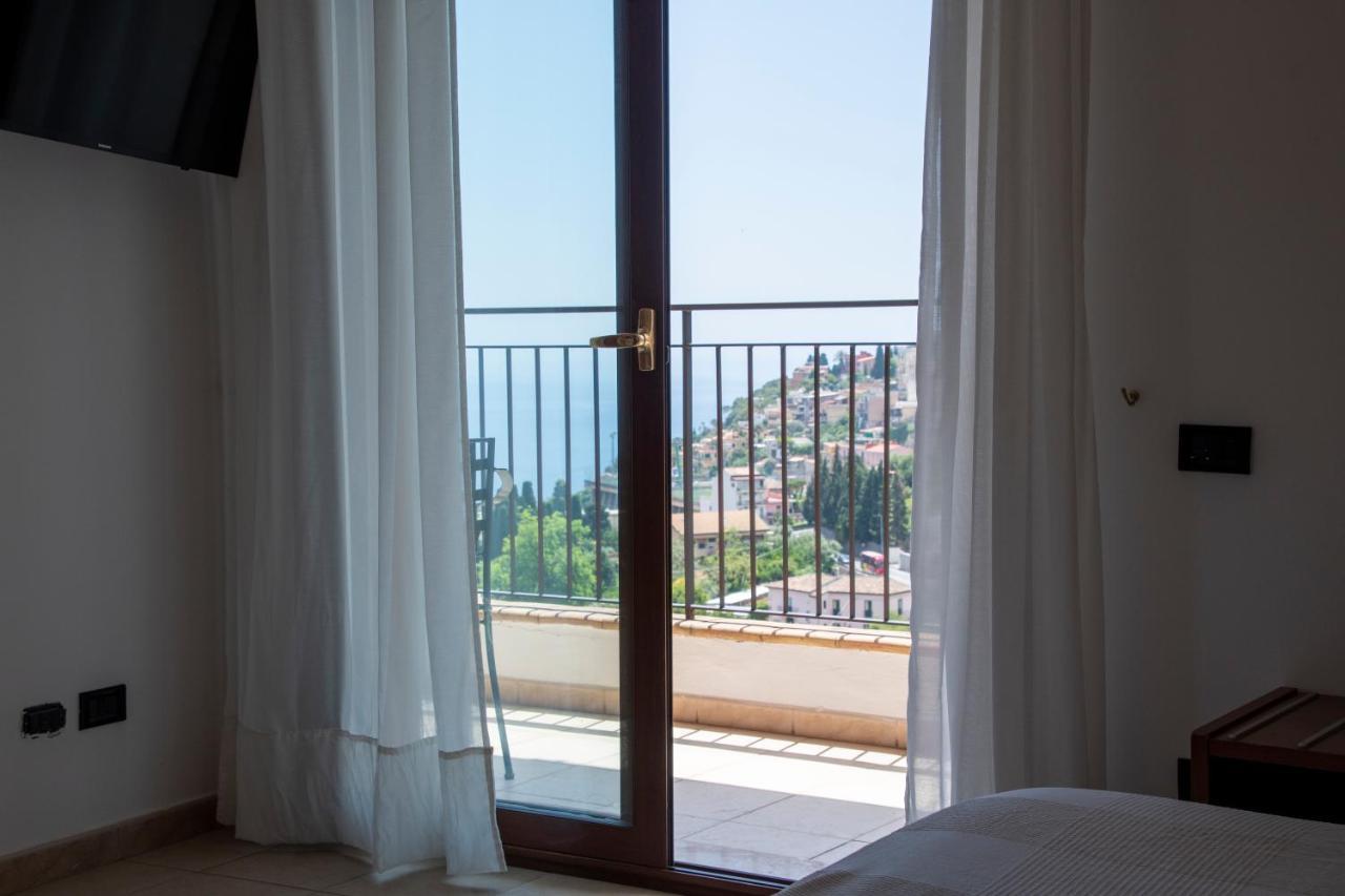 Antelima B&B Taormina Eksteriør billede