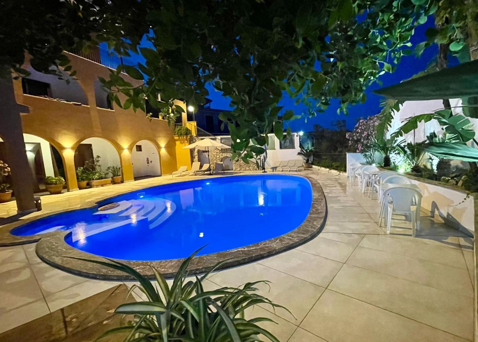 Antelima B&B Taormina Eksteriør billede